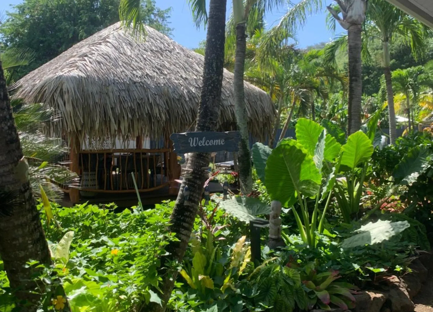 Tiki Ora Lodge - Manu Bora Bora